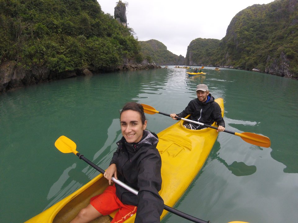 Baie d’Ha Long : terre (Ninh Binh) et mer (Cat Ba), Vietnam
